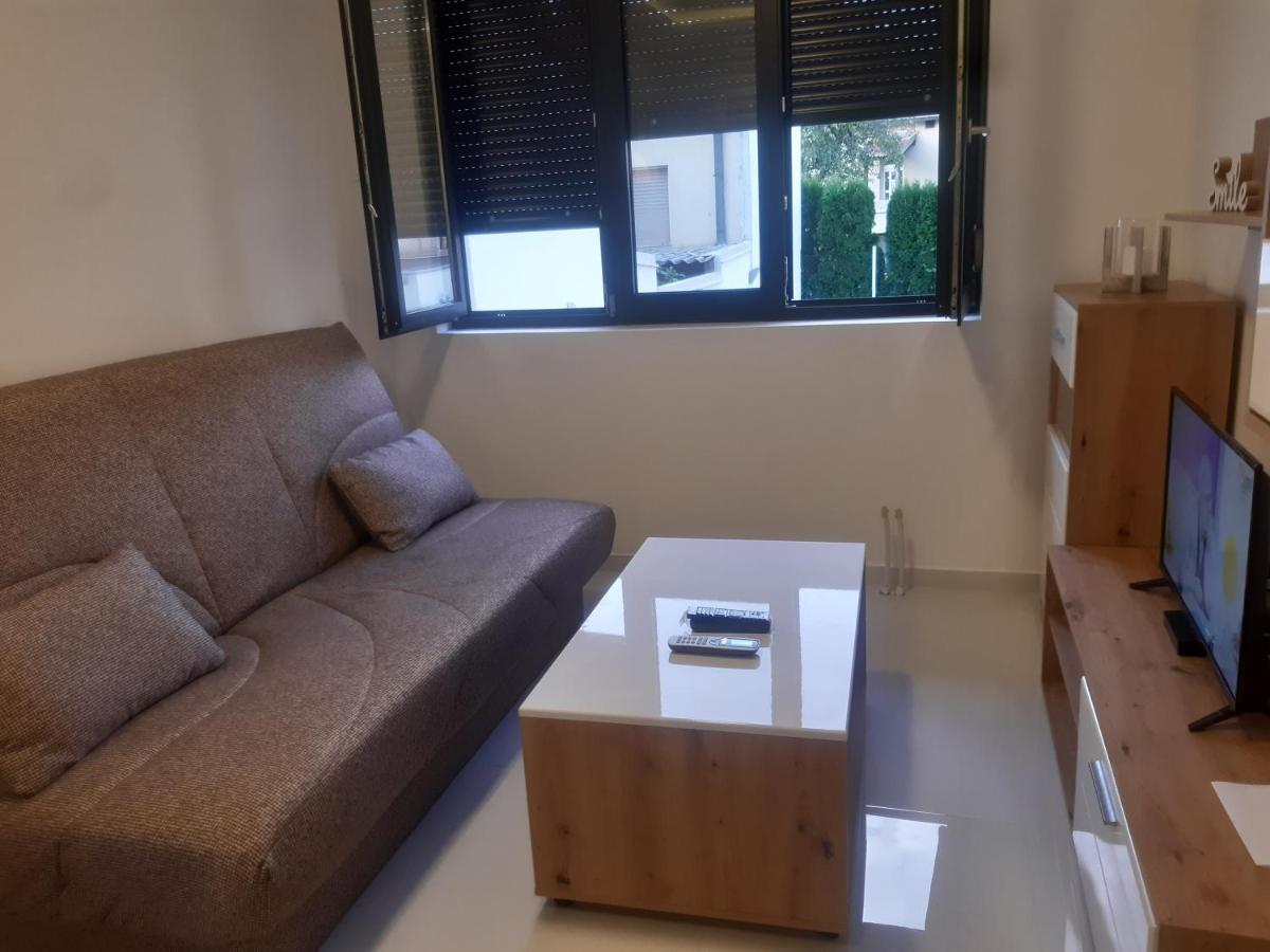 Stojanovic Apartments Nis Exterior photo